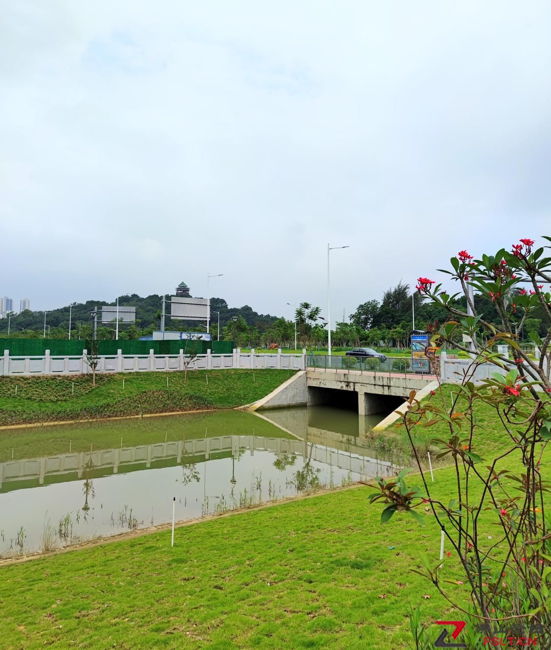 季華北路再添濱河休閑空間