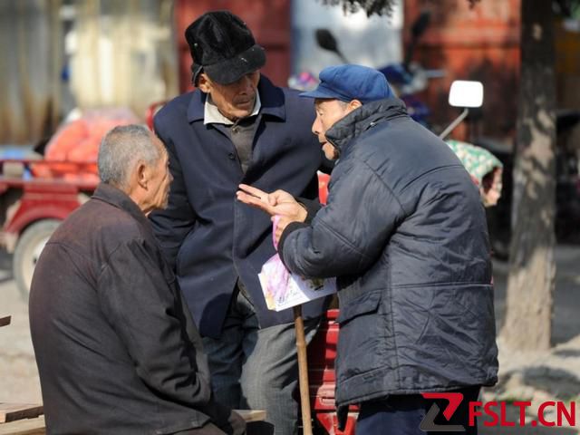 廣東112歲長壽老人感悟：要想身體硬朗不服老，“4個(gè)習(xí)慣”要做好